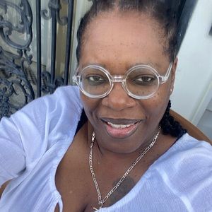 Meet your Posher, Keisha